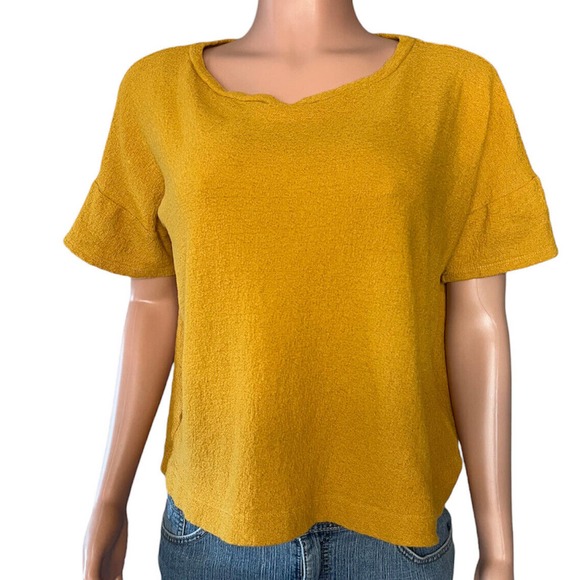 Ann Taylor Loft Shirt Womens Medium Gold Textured Short Sleeve Scoop Neck - Picture 1 of 4